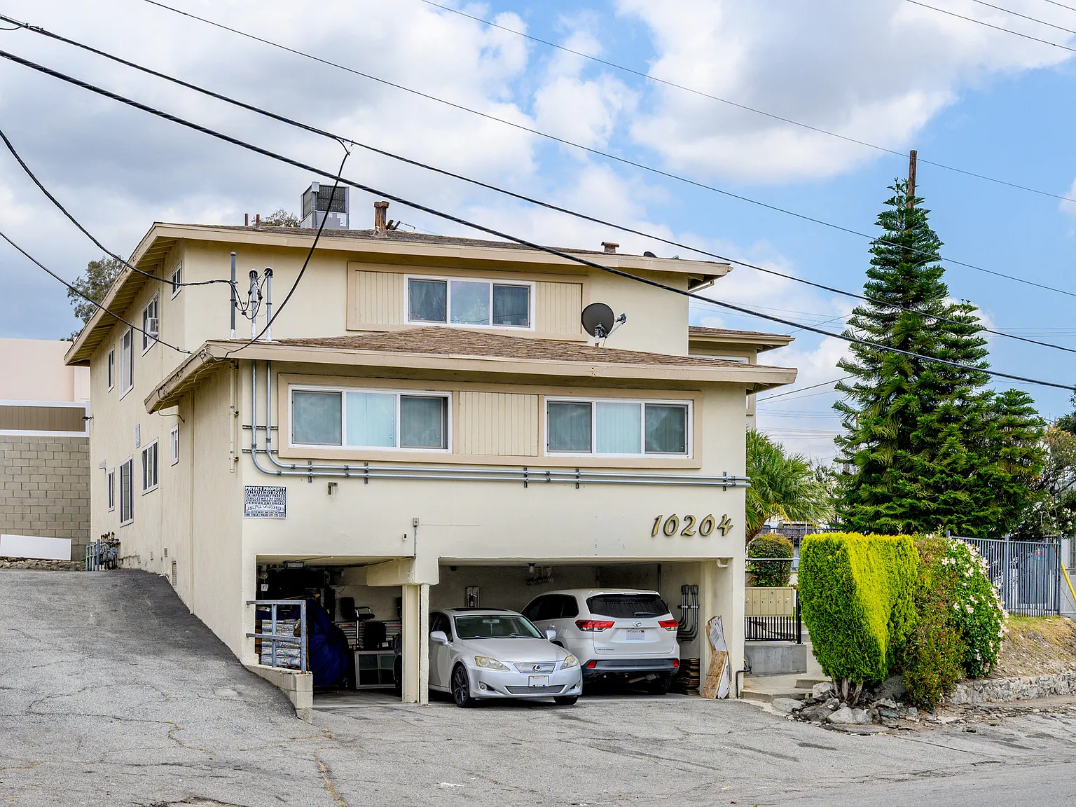 1 bed, 600 sqft, $1,900 — Photo 2