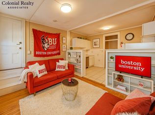 86 Egmont St #6, Brookline, MA 02446