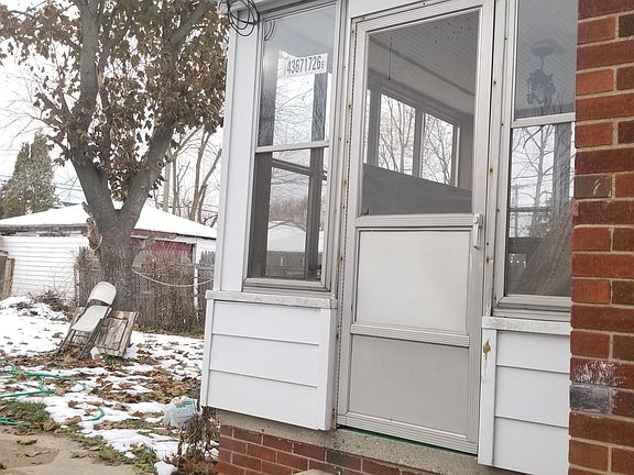 4th image of 6815 Memorial Ave