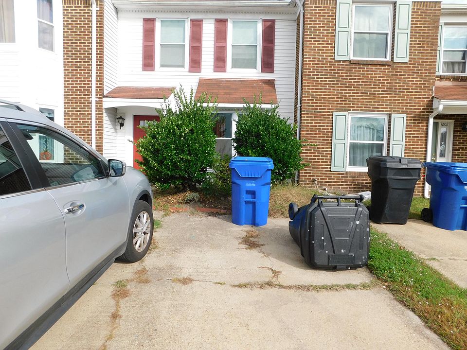 1st image of 5204 Stockton Dr