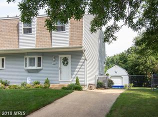 8527 Summit Rd, Pasadena, MD 21122