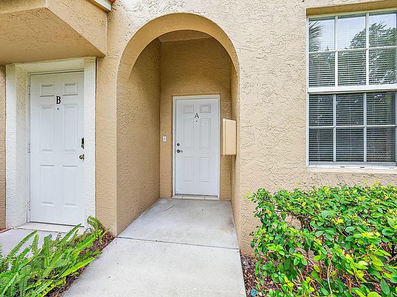 3rd image of 104 Lighthouse Circle #A