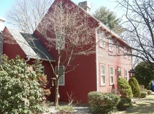 24 Sunrise Ter, Springfield, MA 01119