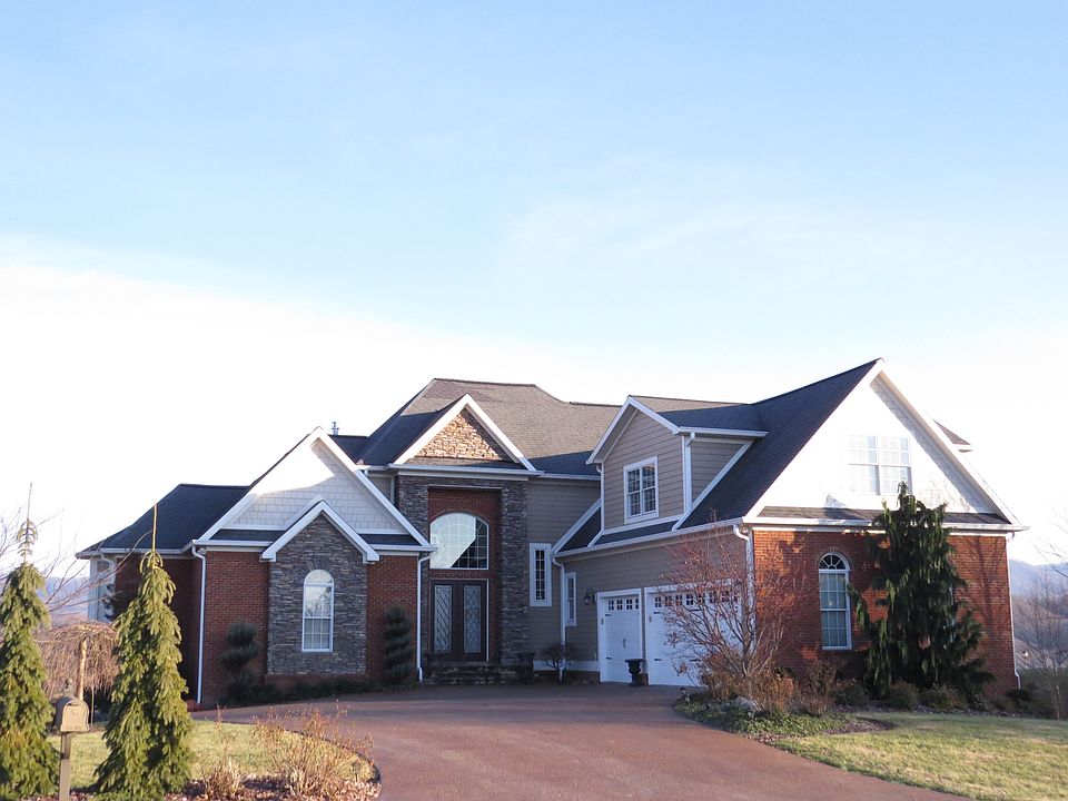 1st image of 22169 Whitney Ln