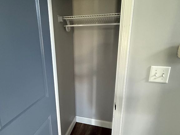4th image of 508 Macy Ln