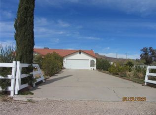 2803 W McConnico Rd, Golden Valley, AZ 86413