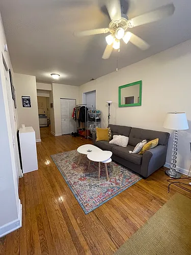 2315 N Greenview Ave #1 Photo 1