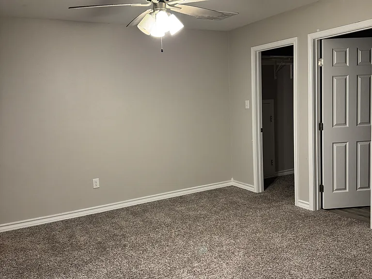 813 Pausa Dr — Photo 13