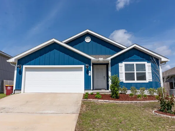 216 Laurel Hill St, Crestview, FL 32539