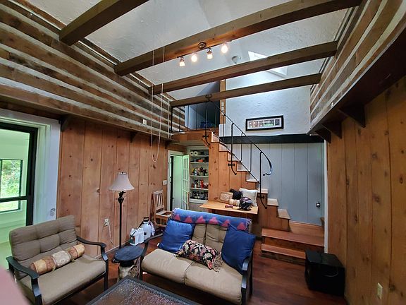 5th image of 37 Burks Cabin Ln