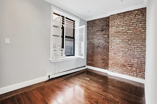 Rented by Douglas Elliman | media 22