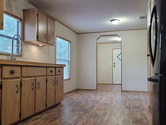 4th image of 28524 N County Road 1491