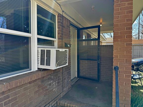 2nd image of 104 Avenue G #104