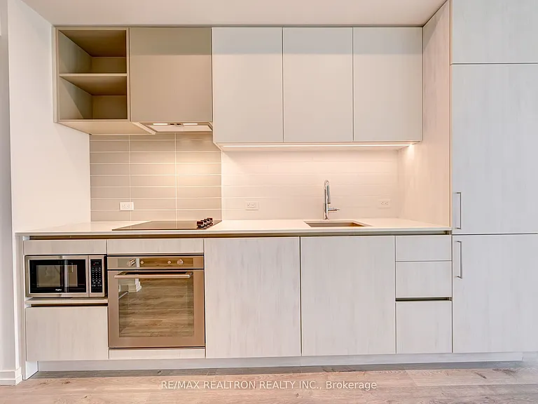 7890 Jane St #1508 — Photo 10