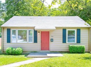 702 S Walnut St, O'Fallon, IL 62269