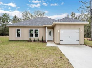 166 E Hibiscus Ave, Defuniak Springs, FL 32433