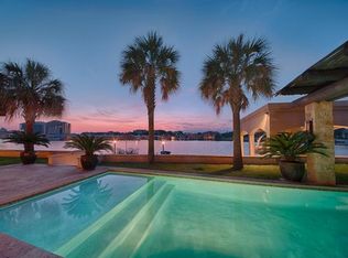 100 Anchor Point, Horseshoe Bay, TX 78657