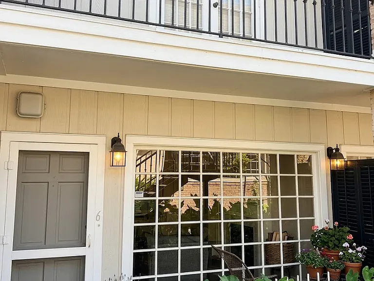 803 Ockley Dr #6 — Photo 1