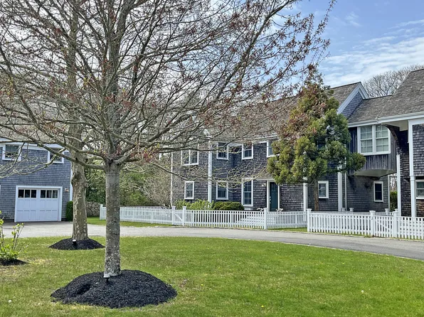 3 Magnolia Way #A, Edgartown, MA 02539