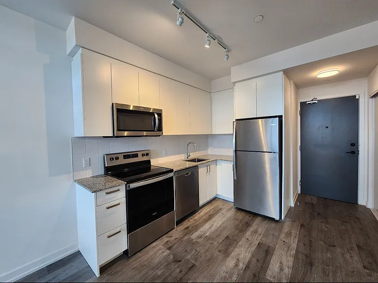 1010 Dundas St E #521 — Photo 15