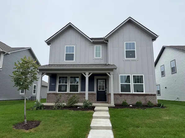 411 Eisenhower St, Fortville, IN 46040