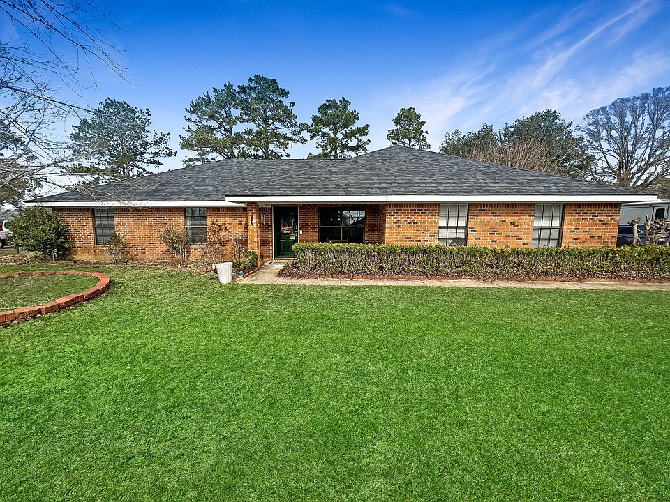 1st image of 1616 Charleston Pl