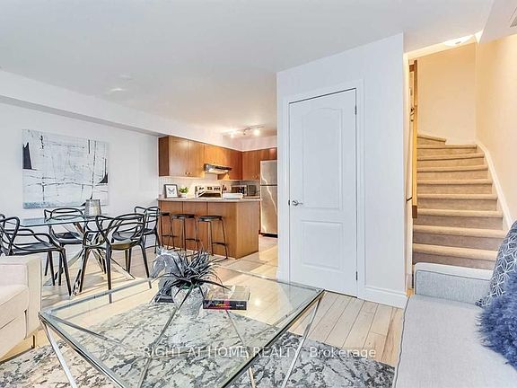 5th image of 415 Jarvis St #327