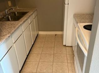 209 Estelle St APT A2, Dysart, IA 52224