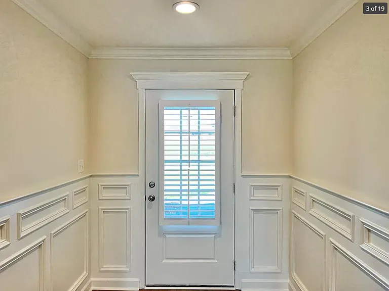 3965 Landings Cir — Photo 2