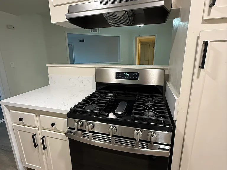 3118 E Vermillion St — Photo 9