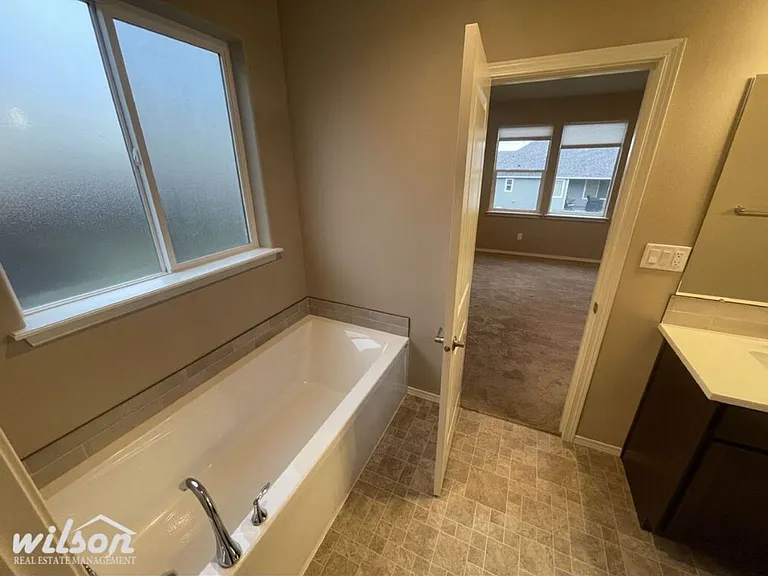 5300 Sage Way — Photo 19