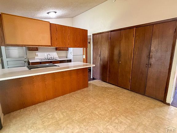 4th image of 3106 Memorial Dr