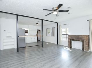 207 Cosmos St, Houston, TX 77009