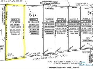14732 Sand Ridge Rd, Bowling Green, OH 43402