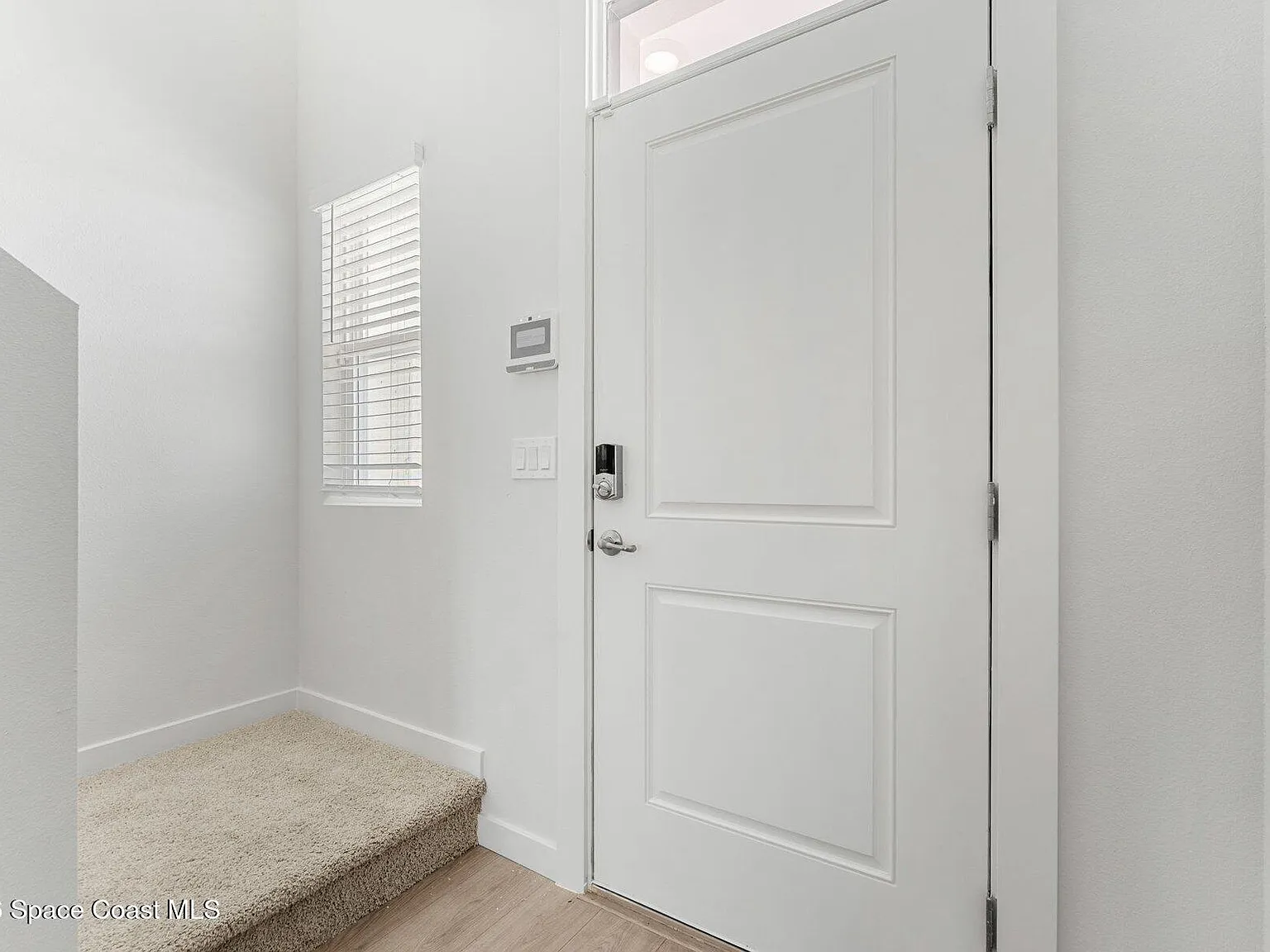 3 bed, 2.5 bath, 1613 sqft, $2,275 — Photo 3