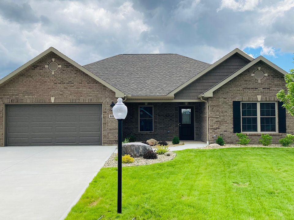 1st image of 608 Camelot Ct