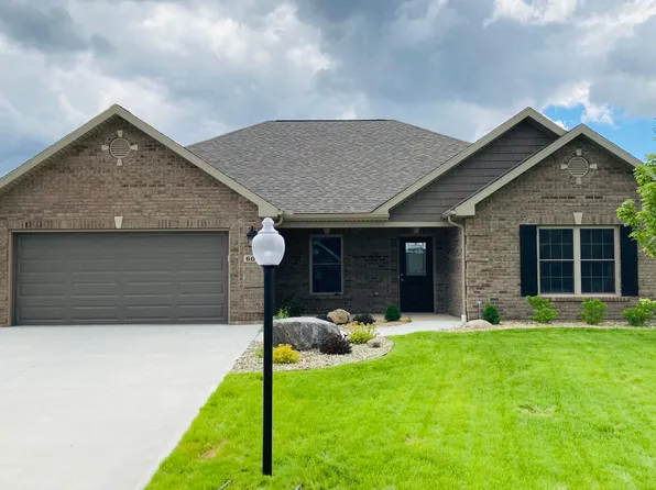 608 Camelot Ct, Troy, OH 45373