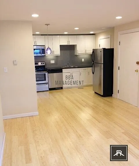 9 Commonwealth Ct #1 — Photo 2