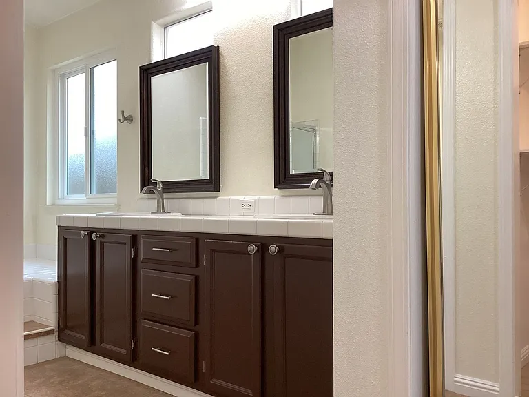 7526 N Ellendale Ave — Photo 18