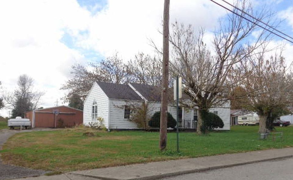 1st image of 348 S Woodlawn Ave