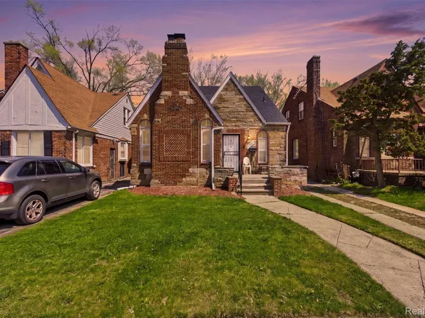 18966 San Juan Dr, Detroit, MI 48221