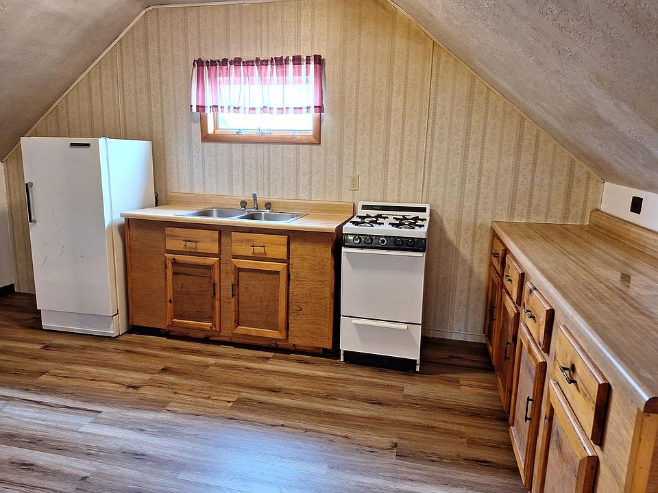 1st image of 210 State St APT 3
