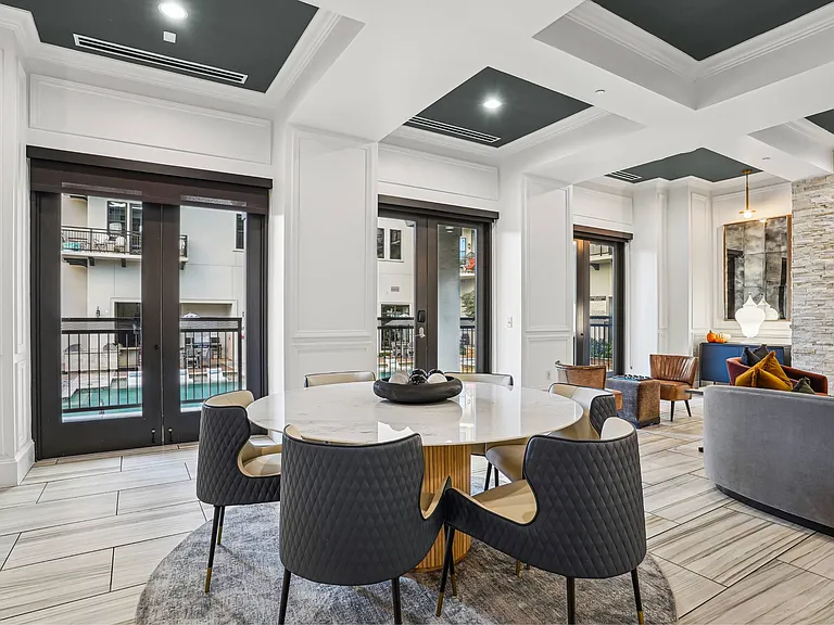Cantabria at Turtle Creek — Photo 19