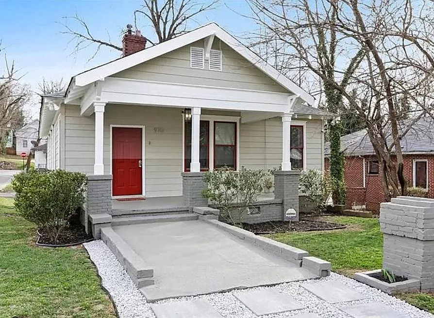 4 bed, 1364 sqft, $1,499 — Photo 2