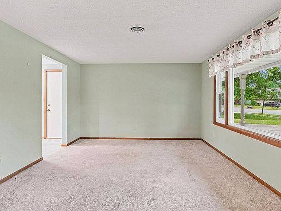 5th image of 5714 Montavilla Dr