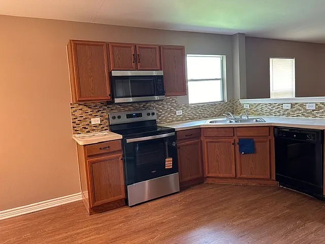 4021 Shawnee Trl — Photo 11