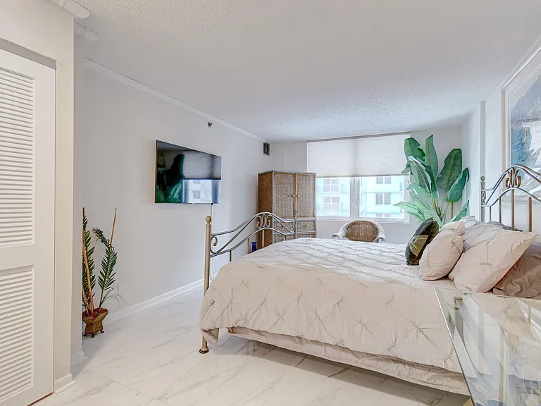 3221 S Ocean Blvd #505 — Photo 18