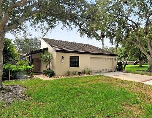 1st image of 3844 Glen Oaks Manor Dr