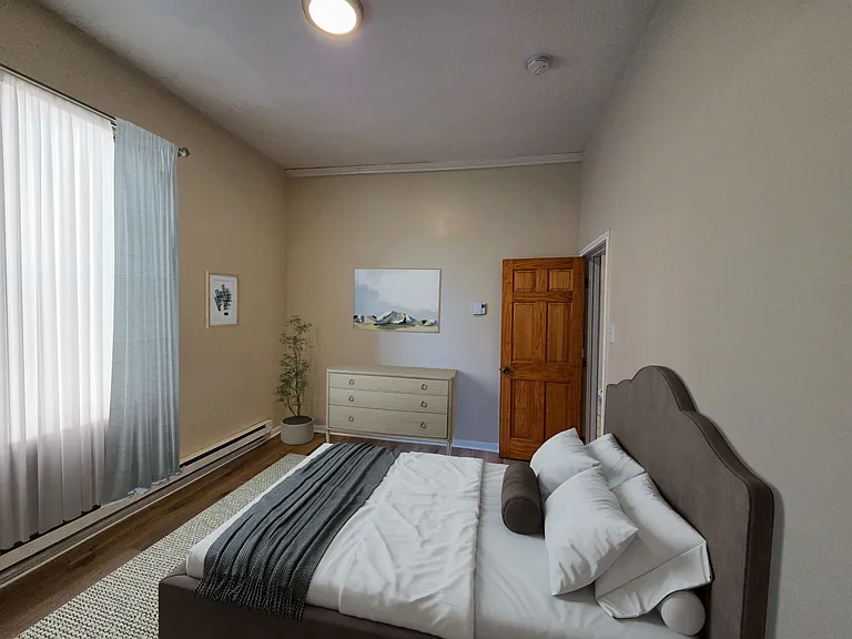 1323 W Butler St #1 — Photo 2
