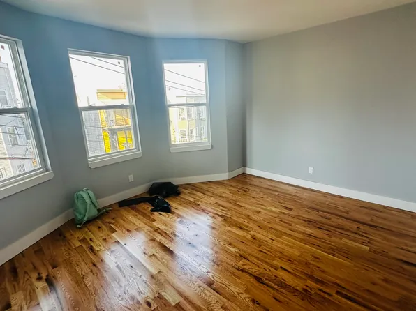 99 Maple St, Yonkers, NY